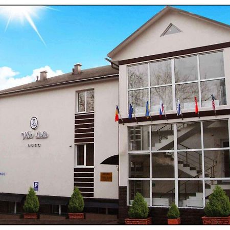 Lolo Hotel Кишинёв Экстерьер фото
